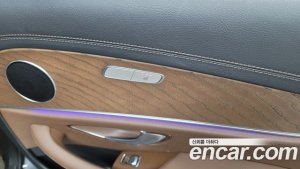 Mercedes-Benz E-Class E250 Exclusive 2021 года из Южной Кореи