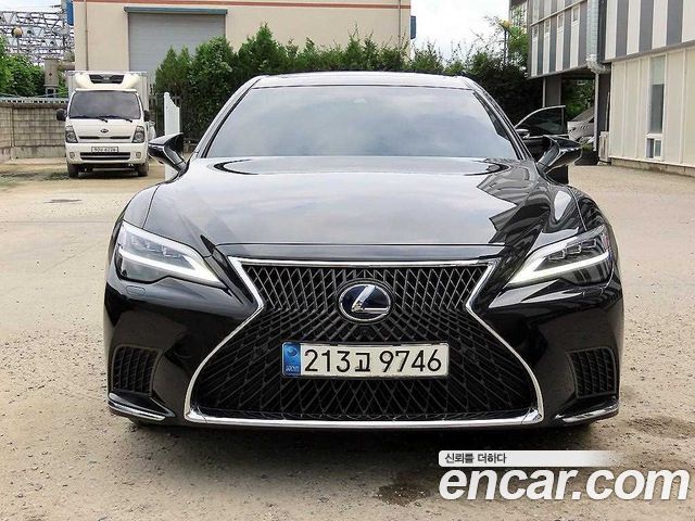 Lexus LS 3.5 Luxury AWD 2021 года из Кореи