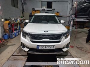Kia Seltos Бензин 1.6 Turbo 2WD 2022 года из Южной Кореи