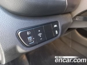 Kia Seltos Бензин 1.6 Turbo 2WD 2022 года из Южной Кореи
