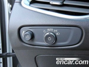 ChevroletGMDaewoo Malibu 1.3 Turbo Premium 2021 года из Южной Кореи