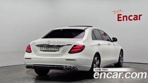 Mercedes-Benz E-Class E300 Avantgarde 2020 года из Южной Кореи