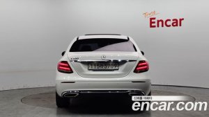 Mercedes-Benz E-Class E300 Avantgarde 2020 года из Южной Кореи