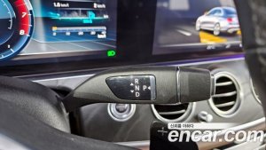 Mercedes-Benz E-Class E300 Avantgarde 2020 года из Южной Кореи