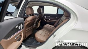 Mercedes-Benz E-Class E300 Avantgarde 2020 года из Южной Кореи