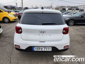 Hyundai Venue 1.6 Smart 2020 года из Южной Кореи