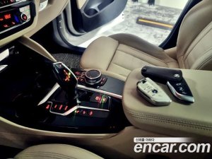 BMW X4 xDrive20d xLine 2020 года из Южной Кореи