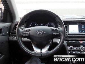 Hyundai AVANTE 1.6 2020 года из Южной Кореи