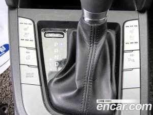 Hyundai AVANTE 1.6 2020 года из Южной Кореи