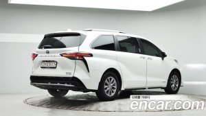 Toyota Sienna 2.5 HYBRID AWD 2021 года из Южной Кореи