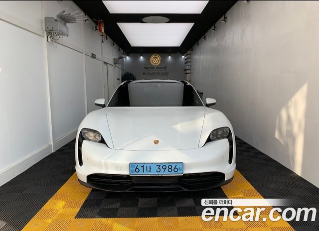 Porsche Taycan 4S 2021 года из Кореи