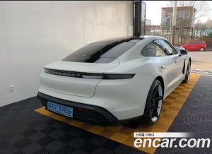 Porsche Taycan 4S 2021 года из Южной Кореи