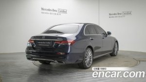 Mercedes-Benz E-Class E300 4MATIC AMG Line 2021 года из Южной Кореи