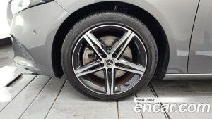 Mercedes-Benz A-Class A250 4MATIC SEDAN 2020 года из Южной Кореи