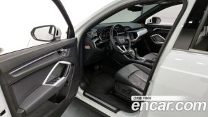 Audi Q3 35 TDI Premium 2020 года из Южной Кореи