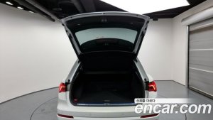 Audi Q3 35 TDI Premium 2020 года из Южной Кореи