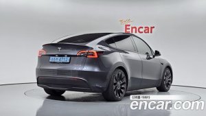 Tesla Model Y Performance 2021 года из Южной Кореи