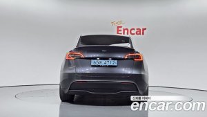 Tesla Model Y Performance 2021 года из Южной Кореи
