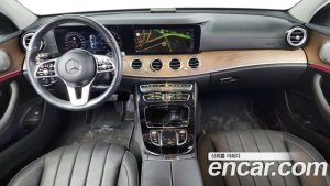 Mercedes-Benz E-Class E300 4MATIC Exclusive 2020 года из Южной Кореи