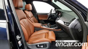 BMW X7 xDrive 40d M Sport 6인승 2021 года из Южной Кореи