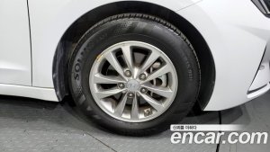 Hyundai AVANTE 1.6 2020 года из Южной Кореи