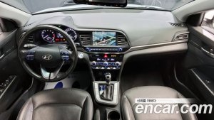 Hyundai AVANTE 1.6 2020 года из Южной Кореи