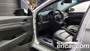 Hyundai AVANTE 1.6 2020 года из Южной Кореи