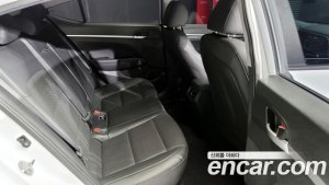 Hyundai AVANTE 1.6 2020 года из Южной Кореи