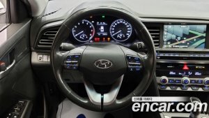 Hyundai AVANTE 1.6 2020 года из Южной Кореи