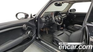 Mini Cooper DEFAULT 2020 года из Южной Кореи