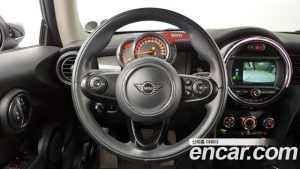 Mini Cooper DEFAULT 2020 года из Южной Кореи