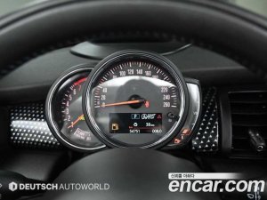 Mini Cooper Convertible SIDEWALK 2020 года из Южной Кореи