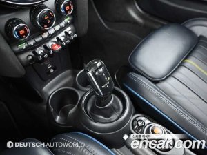 Mini Cooper Convertible SIDEWALK 2020 года из Южной Кореи