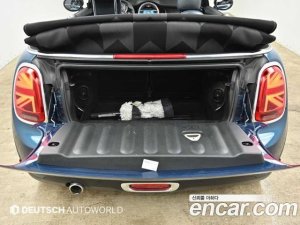 Mini Cooper Convertible SIDEWALK 2020 года из Южной Кореи