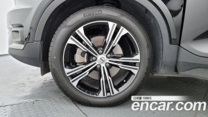 Volvo XC40 B4 Inscription 2021 года из Южной Кореи