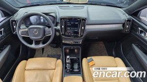 Volvo XC40 B4 Inscription 2021 года из Южной Кореи