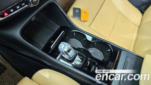 Volvo XC40 B4 Inscription 2021 года из Южной Кореи