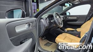 Volvo XC40 B4 Inscription 2021 года из Южной Кореи