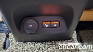 Volvo XC40 B4 Inscription 2021 года из Южной Кореи