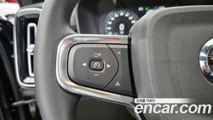 Volvo XC40 B4 Inscription 2021 года из Южной Кореи