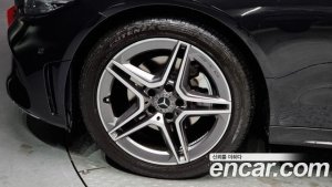 Mercedes-Benz C-Class C200 AMG Line 2021 года из Южной Кореи
