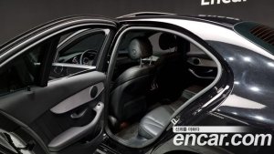 Mercedes-Benz C-Class C200 AMG Line 2021 года из Южной Кореи