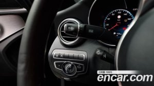 Mercedes-Benz C-Class C200 AMG Line 2021 года из Южной Кореи