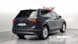 Volkswagen Tiguan 2.0 TDI Premium 2020 года из Южной Кореи