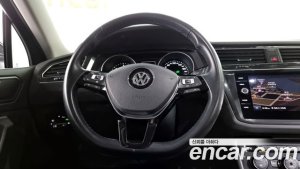 Volkswagen Tiguan 2.0 TDI Premium 2020 года из Южной Кореи