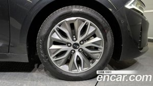 Kia K5 Signature 2021 года из Южной Кореи