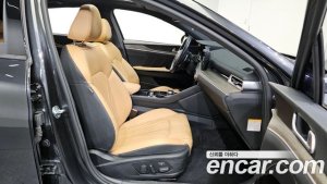 Kia K5 Signature 2021 года из Южной Кореи