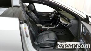 Audi A7 55 TFSI 4WD Premium 2021 года из Южной Кореи