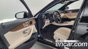Mercedes-Benz E-Class E250 Exclusive 2021 года из Южной Кореи