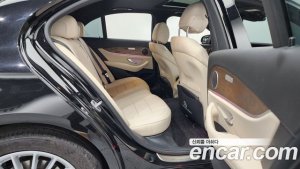 Mercedes-Benz E-Class E250 Exclusive 2021 года из Южной Кореи